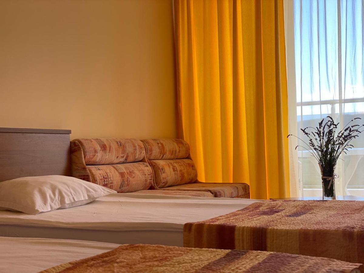 Hotel Plamena Palace 프리모르스코 외부 사진